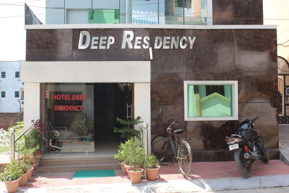 hotel deep residency