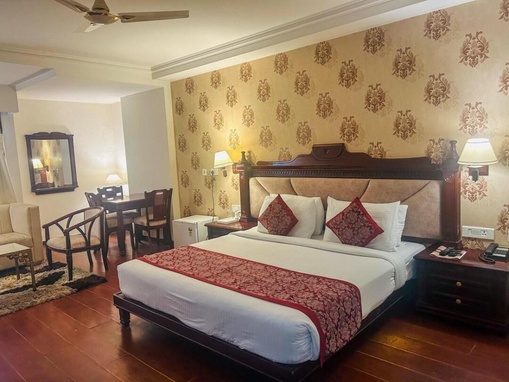 hotel deep residency