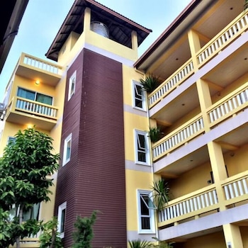pius place