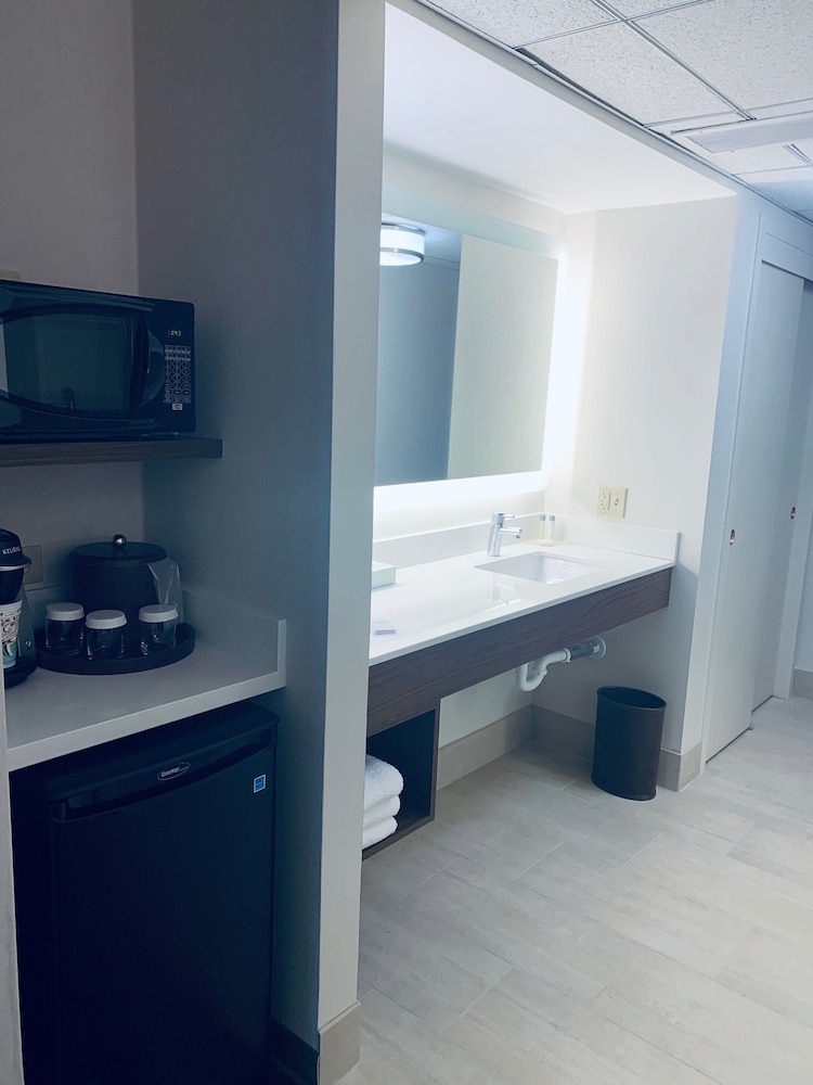 holiday inn express wilmington north brandywine by ihg
