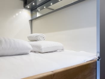 where to sleep hostel