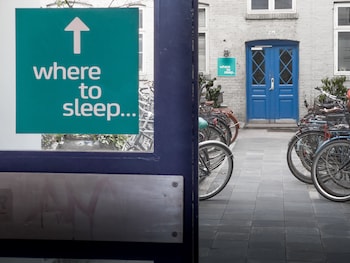 where to sleep hostel