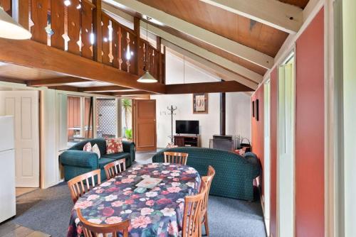 clarendon chalets