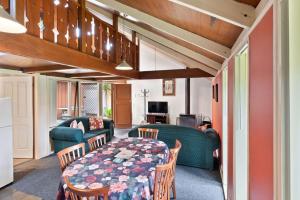 clarendon chalets