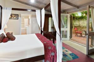 clarendon chalets