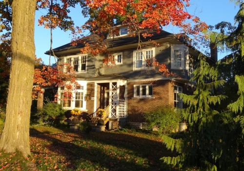 the captains house heritage bed and breakfast