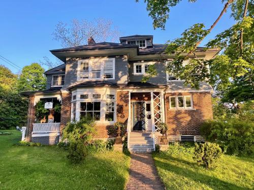 the captains house heritage bed and breakfast