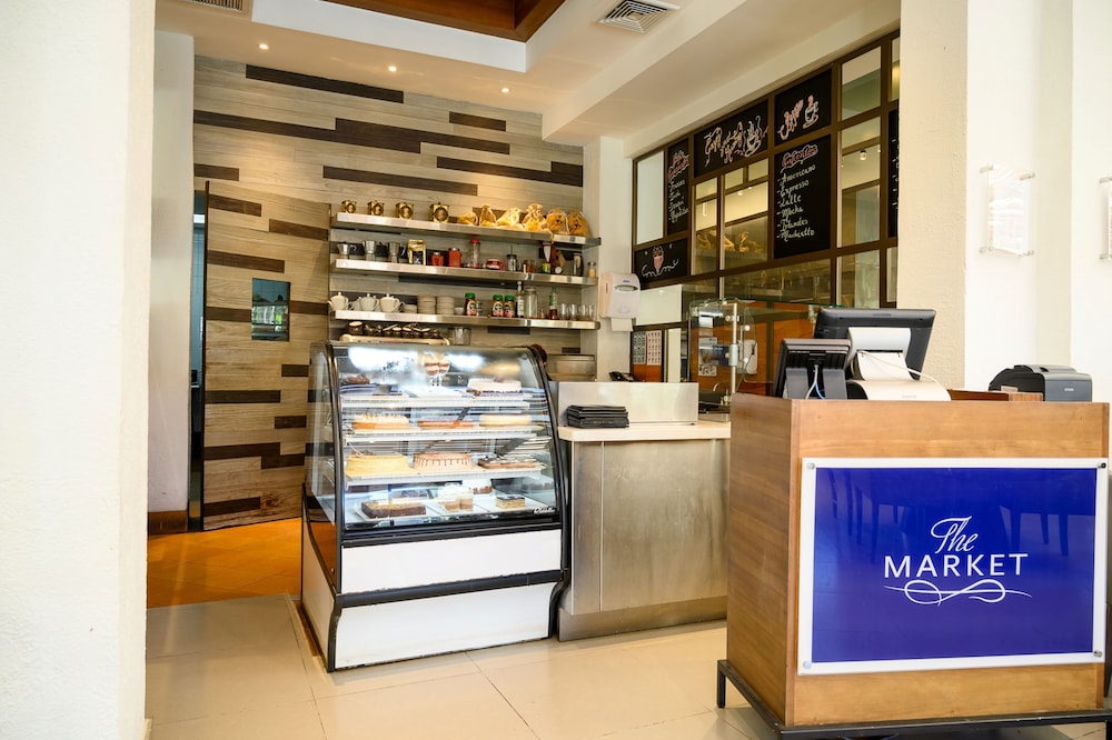 real intercontinental managua at metrocentro mall by ihg