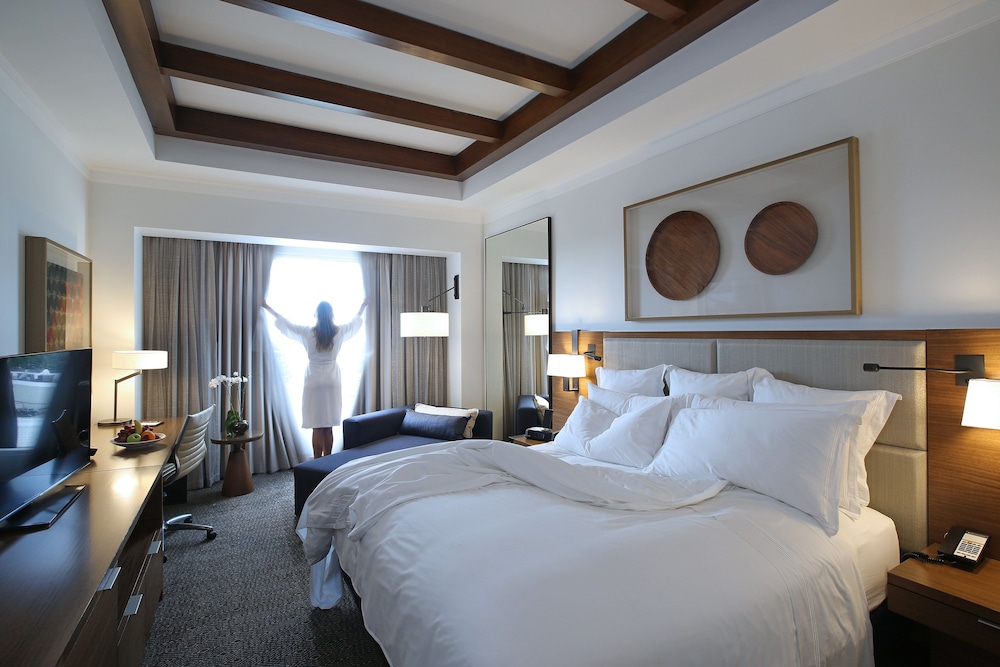 real intercontinental managua at metrocentro mall by ihg