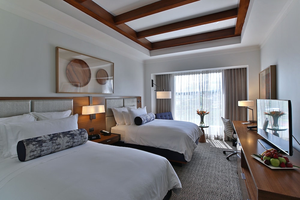 real intercontinental managua at metrocentro mall by ihg