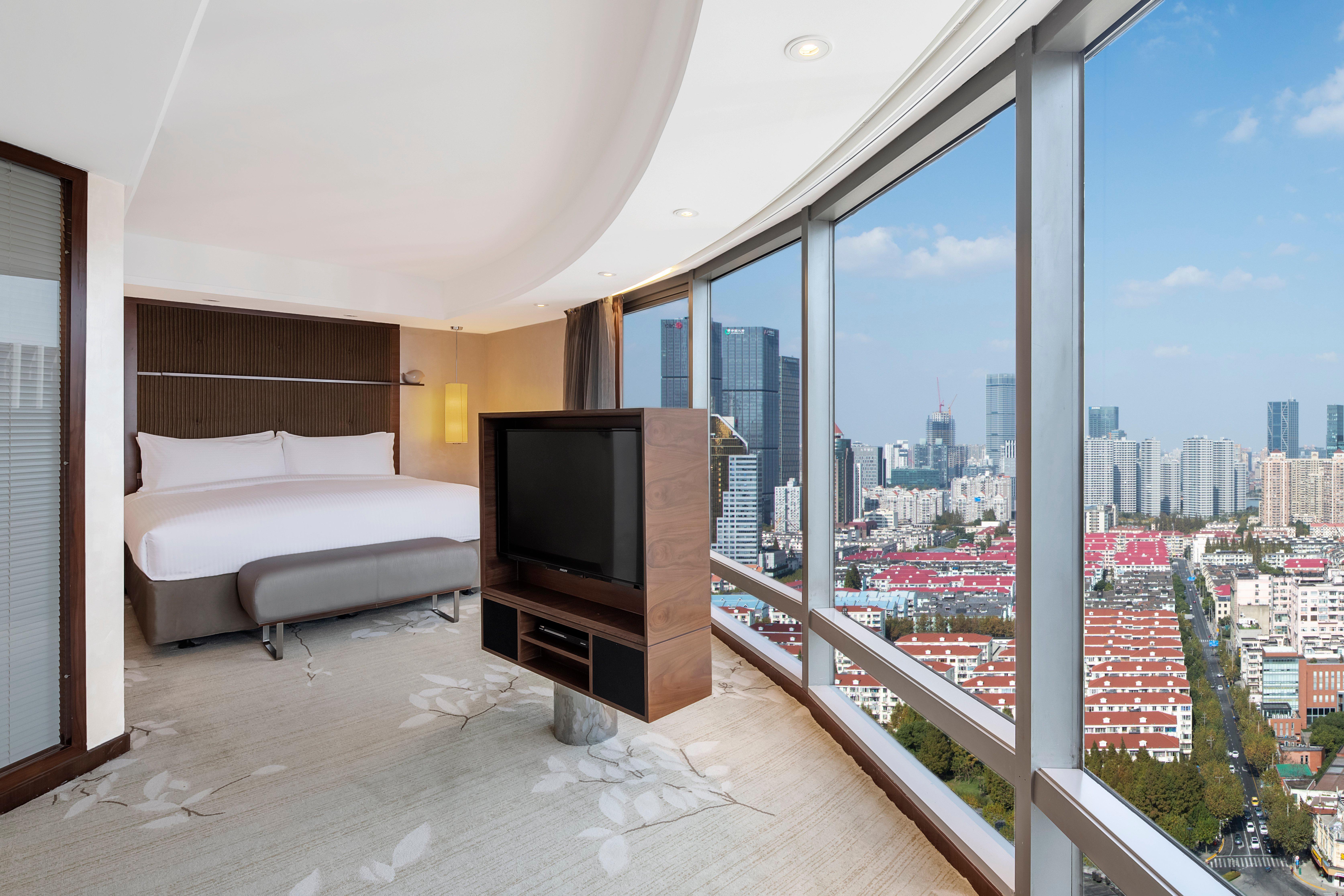 intercontinental shanghai pudong hotel by ihg