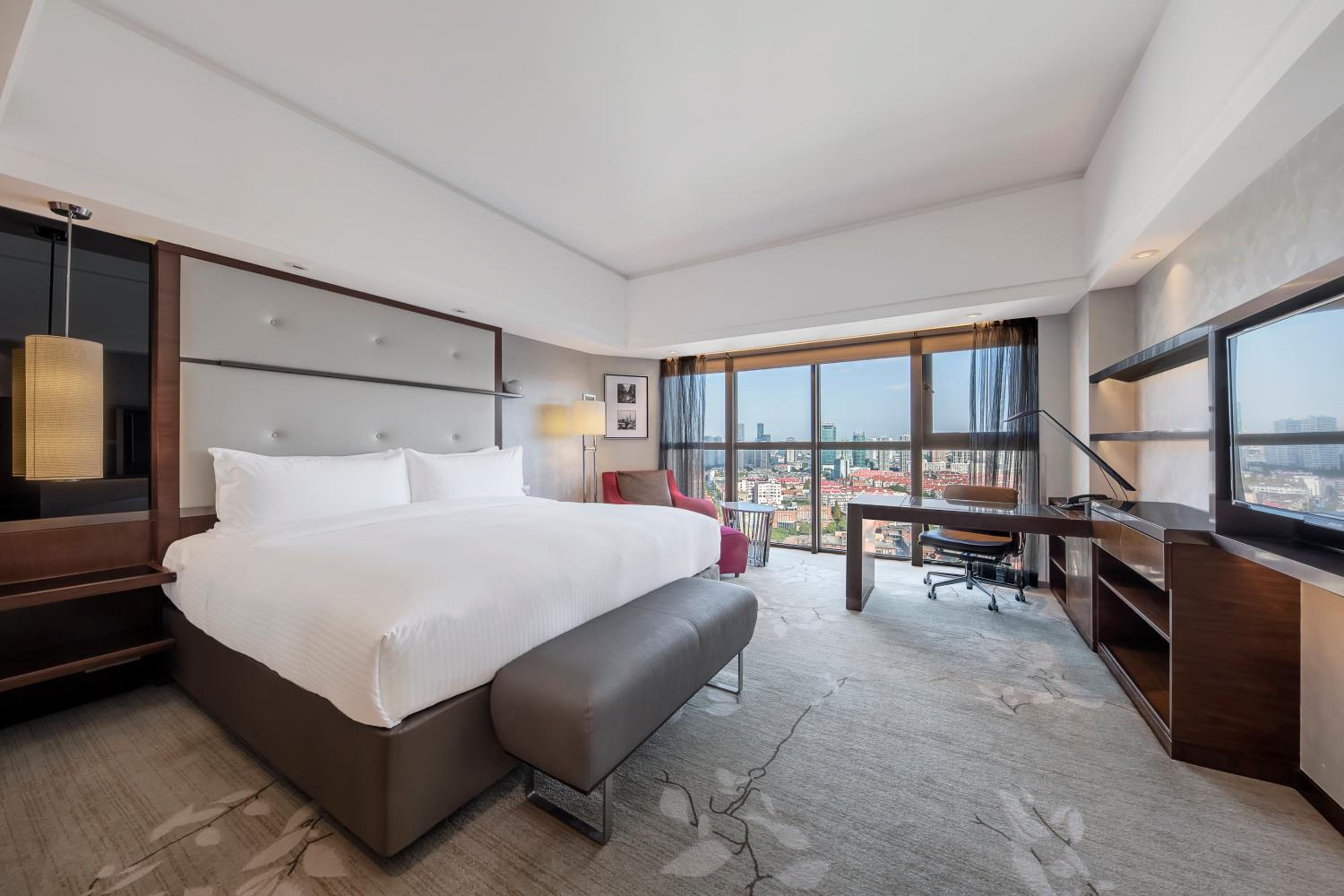 intercontinental shanghai pudong hotel by ihg