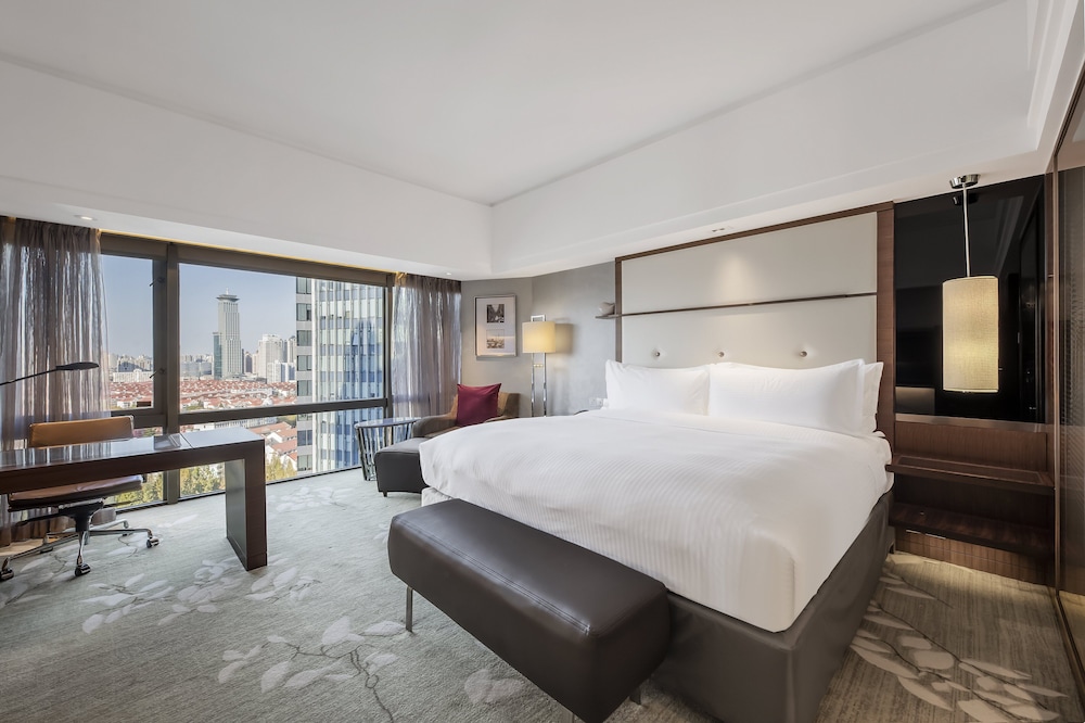 intercontinental shanghai pudong hotel by ihg