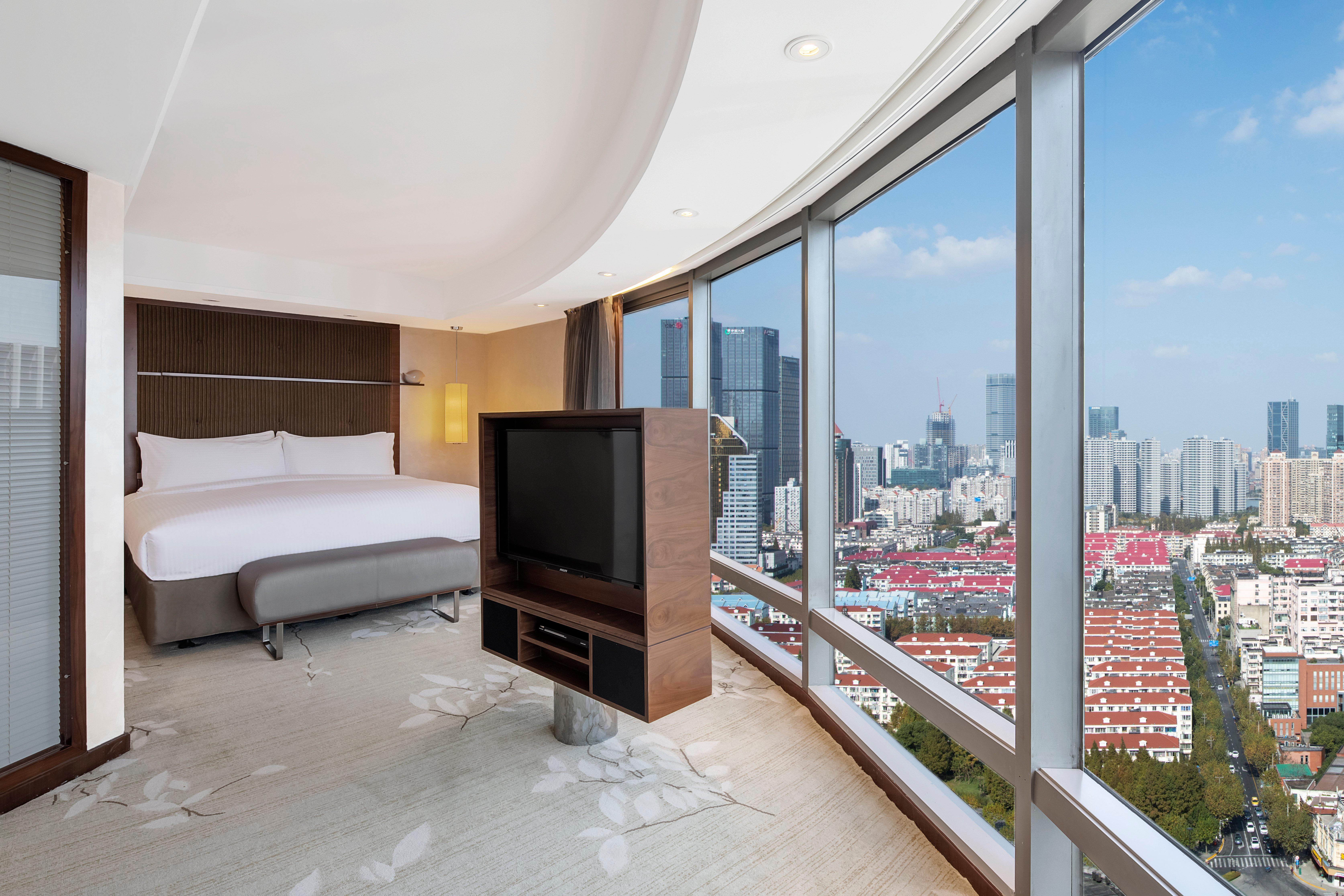 intercontinental shanghai pudong hotel by ihg