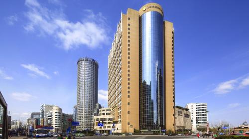 intercontinental shanghai pudong hotel by ihg