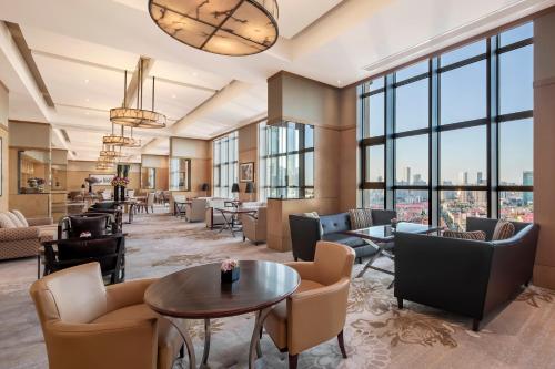 intercontinental shanghai pudong hotel by ihg