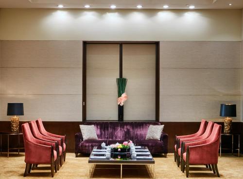 intercontinental shanghai pudong hotel by ihg