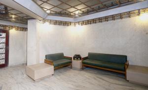 capital o 27607 hotel kartik