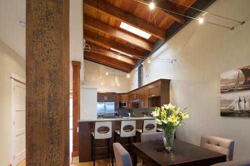 mariners loft salt spring island