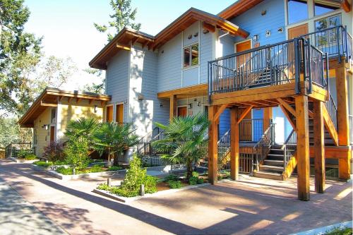 mariners loft salt spring island