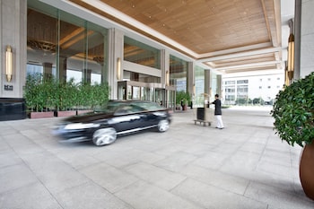 intercontinental wuxi by ihg