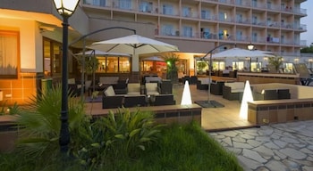 invisa hotel es pla adults only