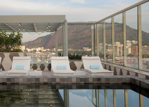 yoo2 rio de janeiro tapestry collection by hilton