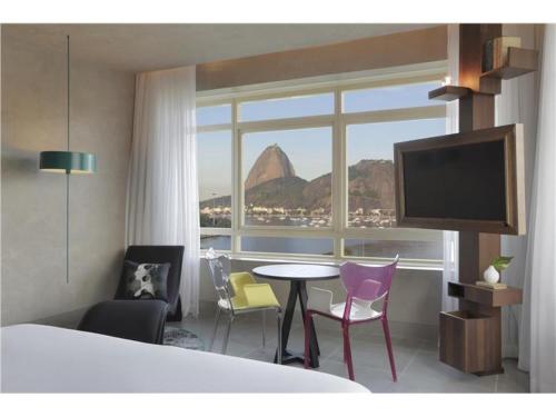 yoo2 rio de janeiro tapestry collection by hilton