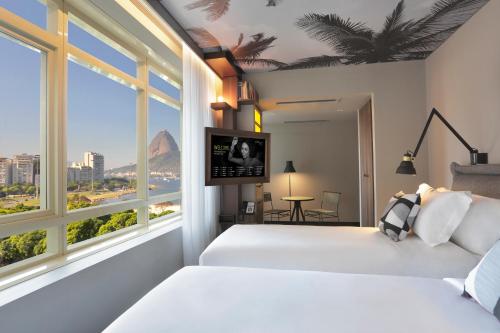yoo2 rio de janeiro tapestry collection by hilton