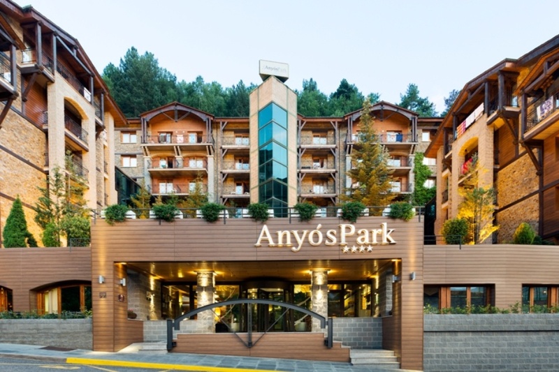 anyos park apartamentos