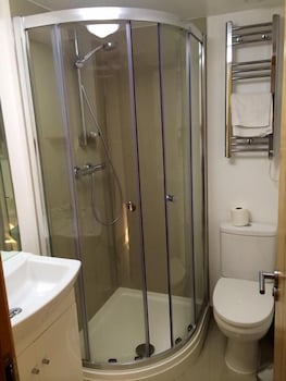 pelican london hotel and residence