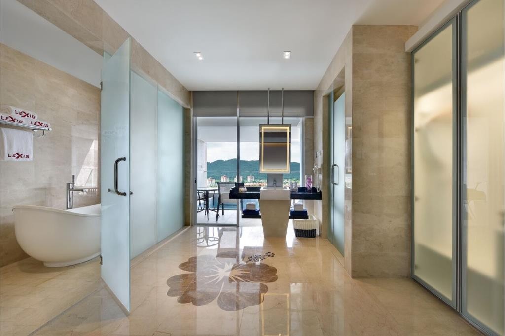lexis suites penang