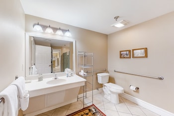 baskins creek condos