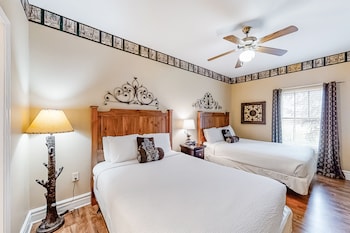 baskins creek condos