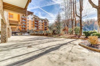 baskins creek condos