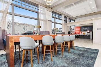hampton inn kansas city downtown financial district