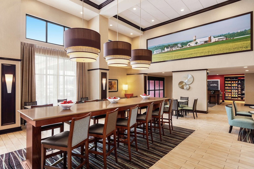 hampton inn and suites mount joy lancaster west