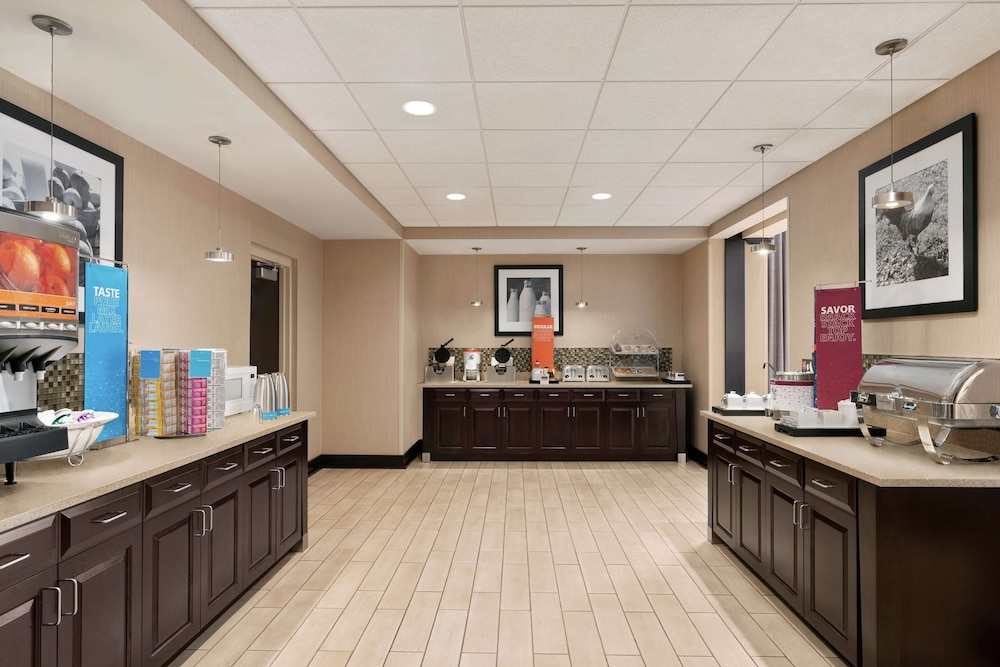 hampton inn and suites mount joy lancaster west