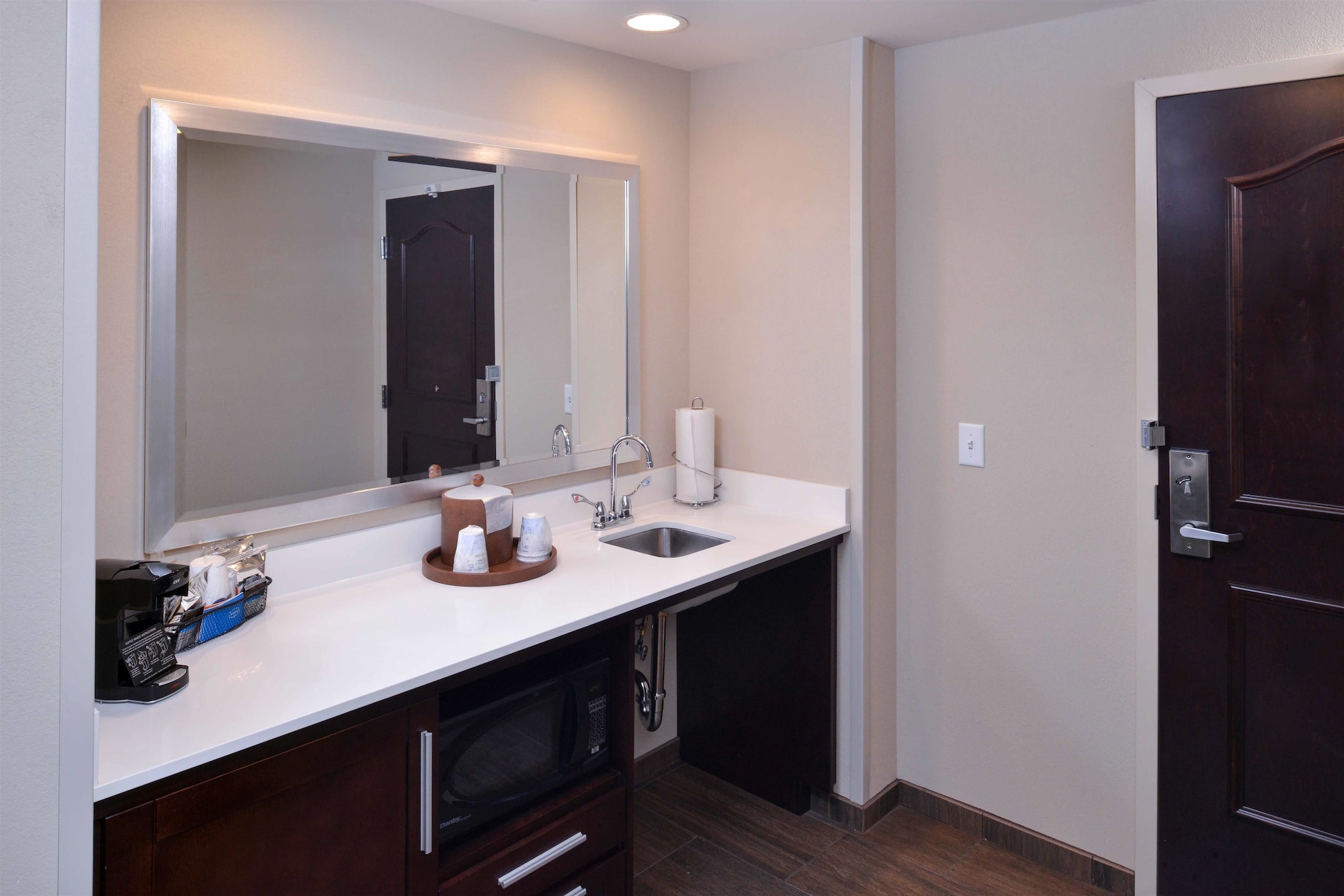 hampton inn and suites mount joy lancaster west