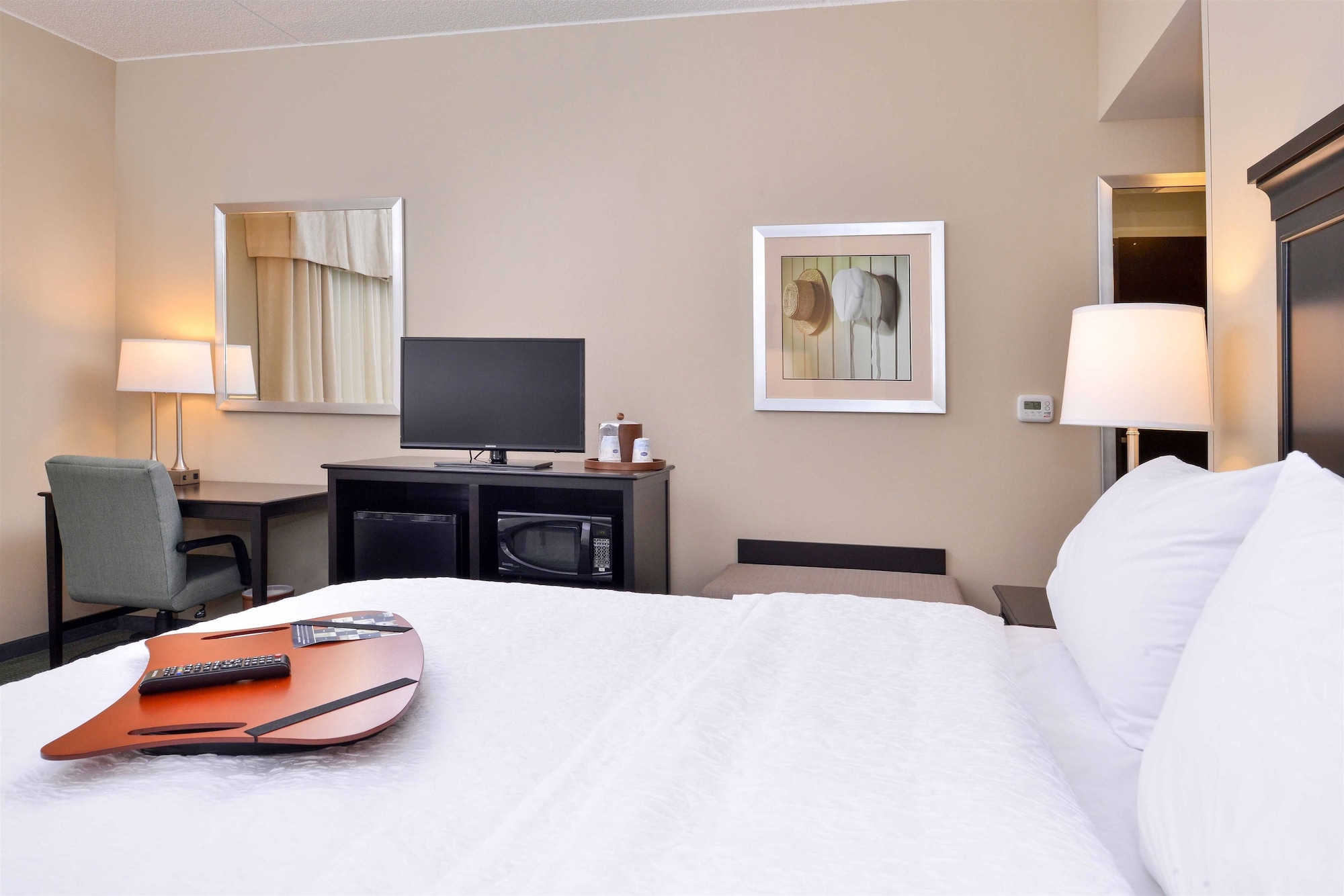 hampton inn and suites mount joy lancaster west