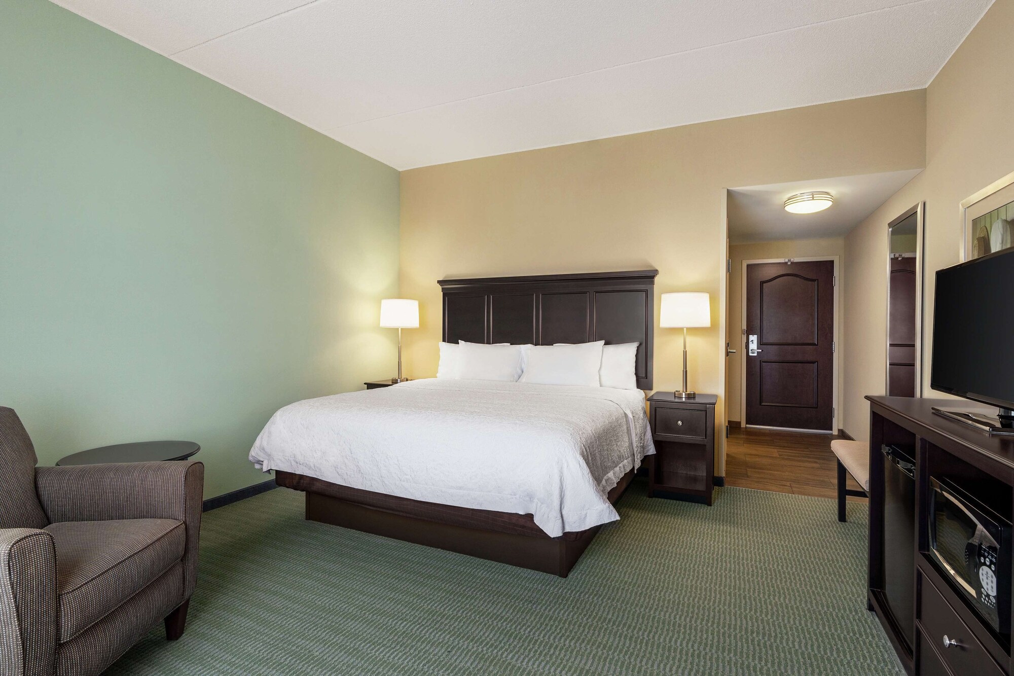 hampton inn and suites mount joy lancaster west