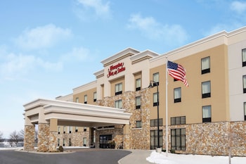 hampton inn and suites mount joy lancaster west