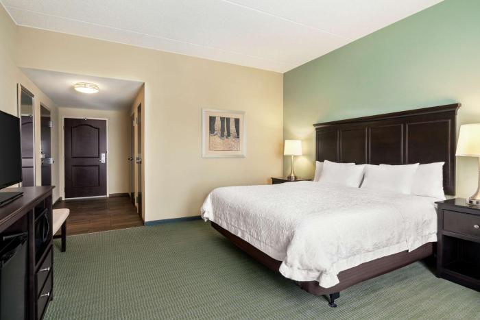hampton inn and suites mount joy lancaster west