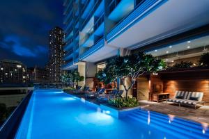 the ritz carlton residences waikiki beach