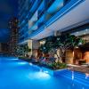 the ritz carlton residences waikiki beach