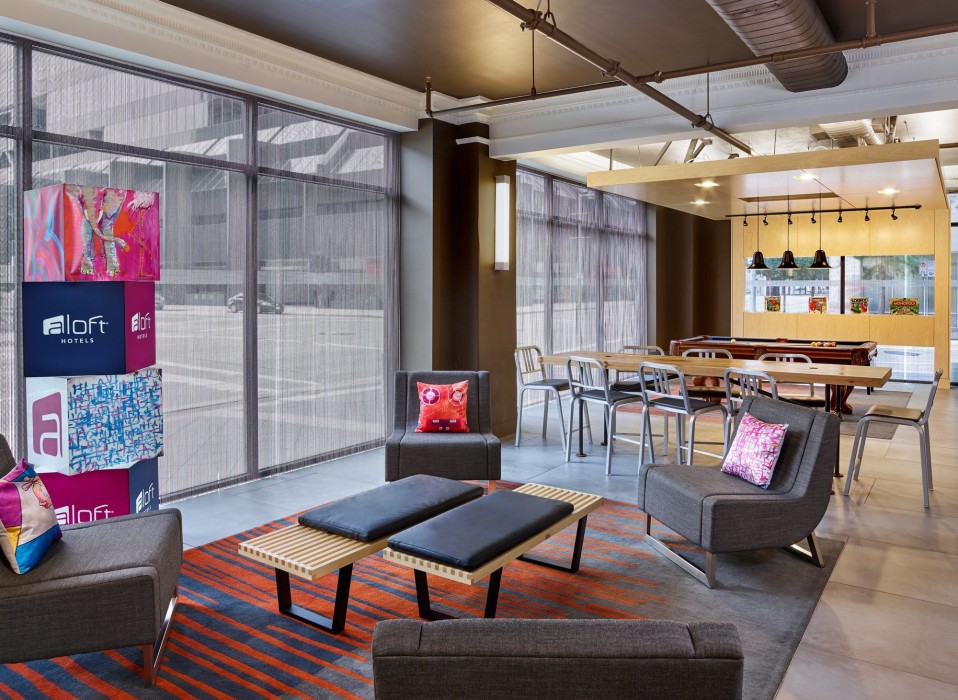 aloft houston downtown