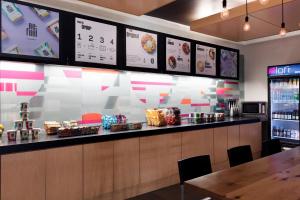 aloft houston downtown