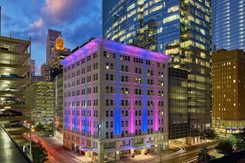 aloft houston downtown