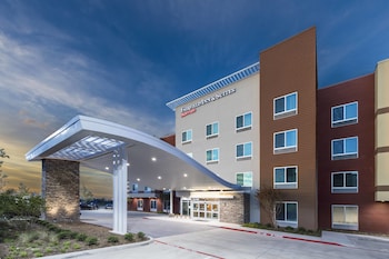 Fairfield Inn & Suites By Marriott Dallas Waxahachie,Waxahachie>>Ellis County,3 star