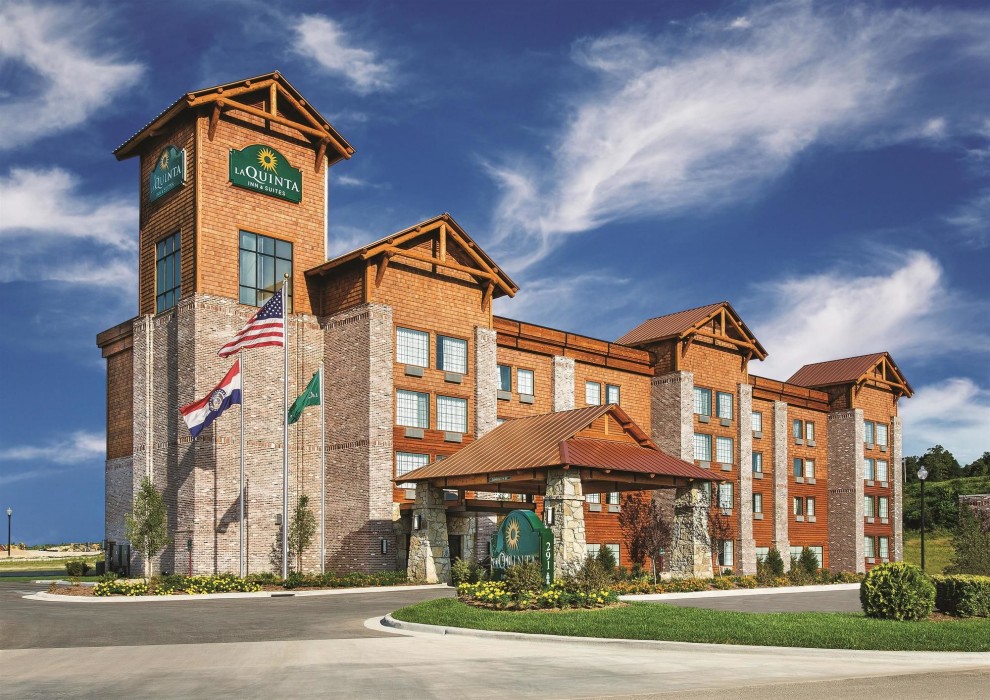 Angler's Lodge Hollister,Near College Of The Ozarks,2.5 star